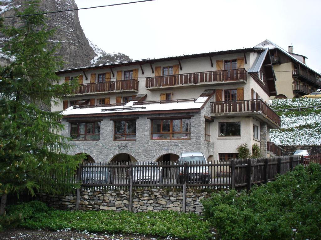 Hotel Le Parpaillon Crevoux Bagian luar foto